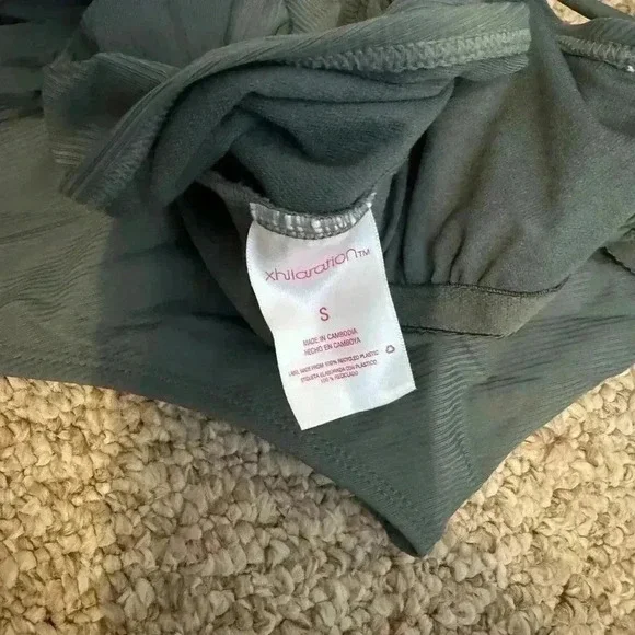 One piece bathing suit - Picture 3 of 3